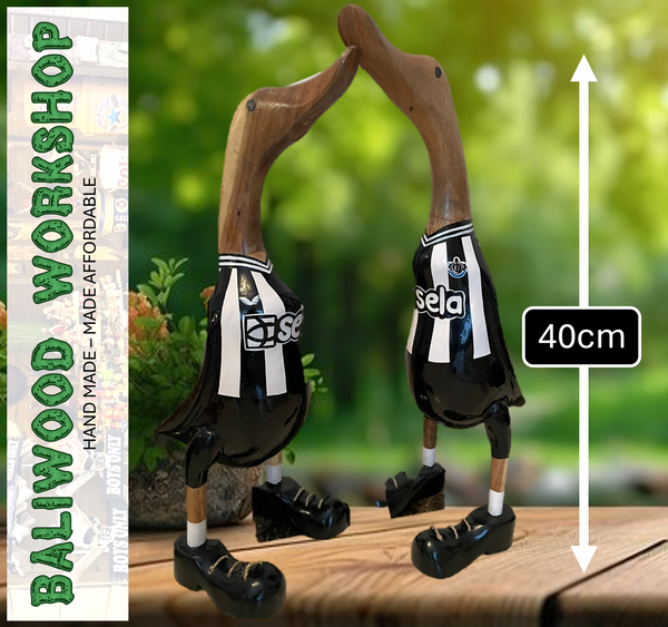 Football Fan - NUFC - Newcastle United Sela Wooden Duck Extra Large with Boots (Approx 40cm)